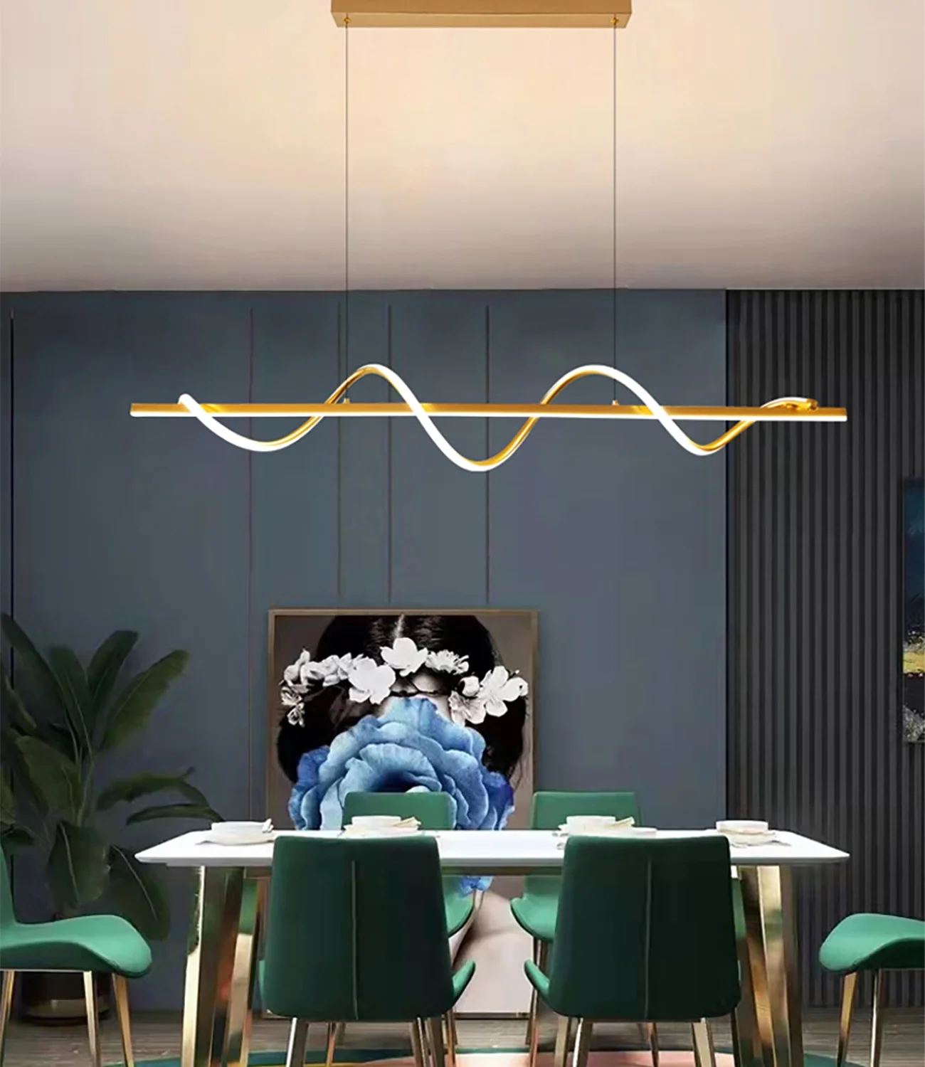 LED Golden Wave Lampe im Essbereich – jetzt zur Produktseite