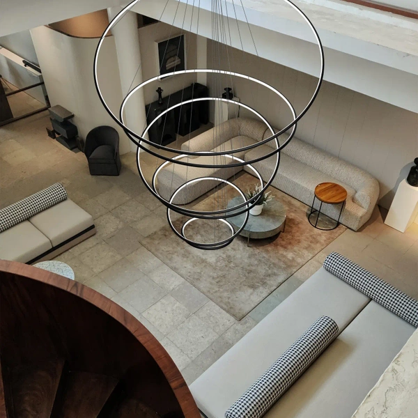 Moderne LED-Pendelleuchte Orbit No.5 120 cm Schwarz 4000K LEDesign