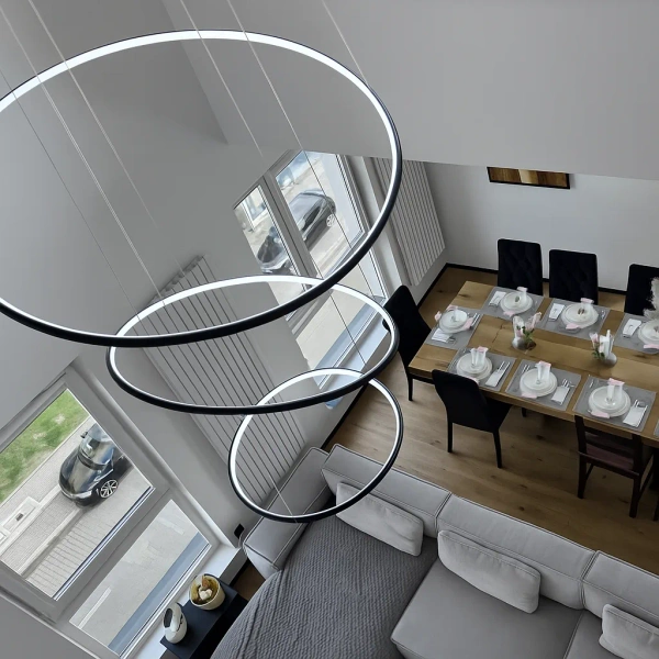 Moderne LED-Pendelleuchte Orbit No.3 100 cm Schwarz 3000K mit Fernbedienung LEDesign