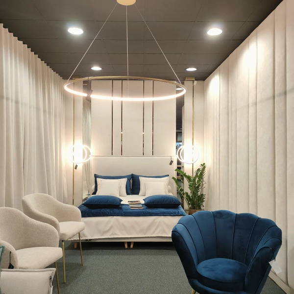 Moderne LED-Hängeleuchte Orbit No.1 120 cm Gold 3000K mit Fernbedienung LEDesign